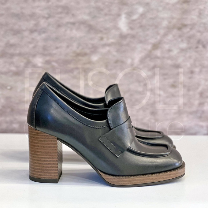Mocassino in Pelle con traversina e tacco 3,5cm