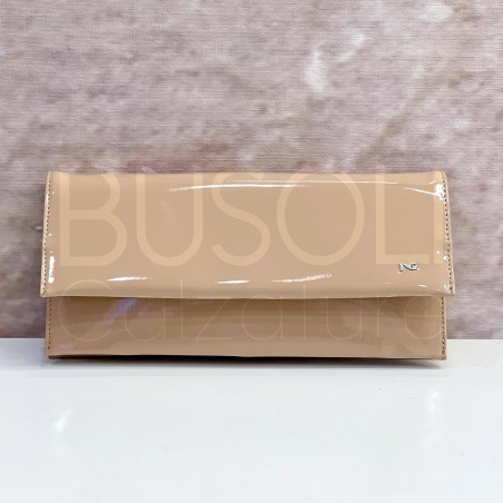 Pochette in Vernice nude