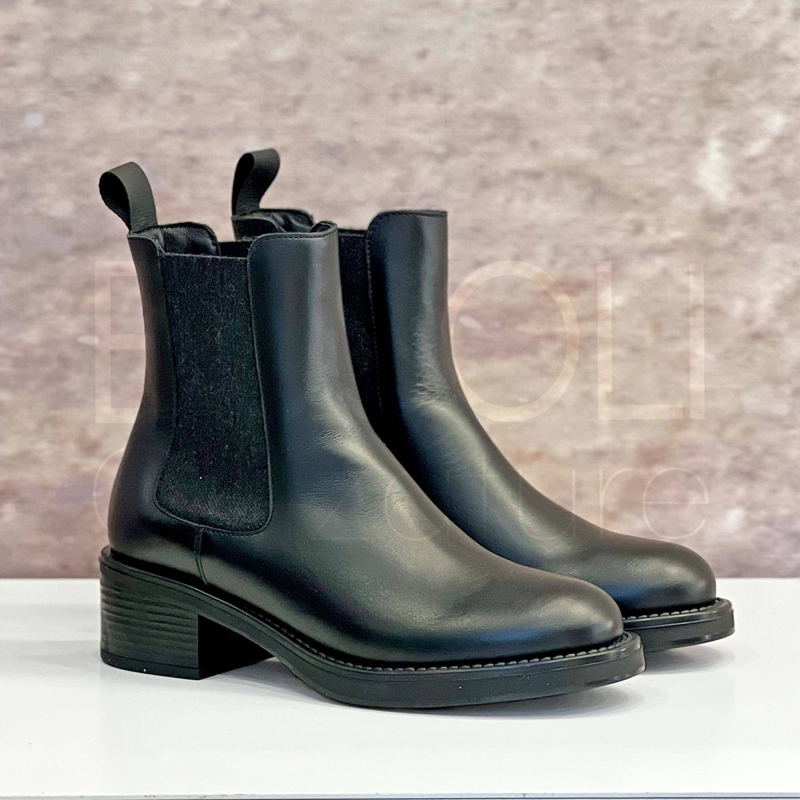 Beatles in Pelle con tacco