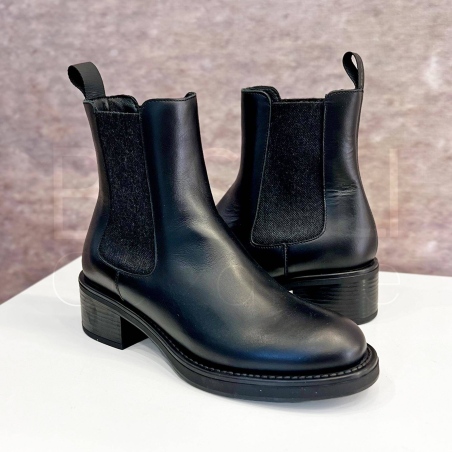 Beatles in Pelle con tacco