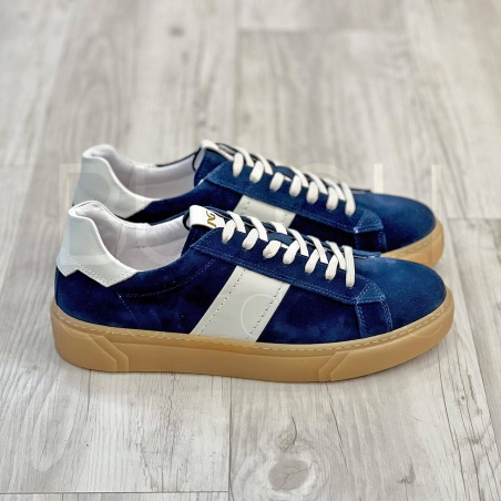 Sneaker in Camoscio