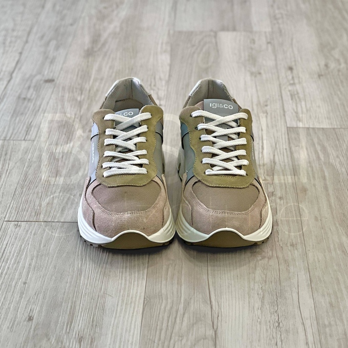 Sneaker in Camoscio