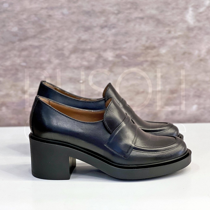 Mocassino in Pelle con tacco