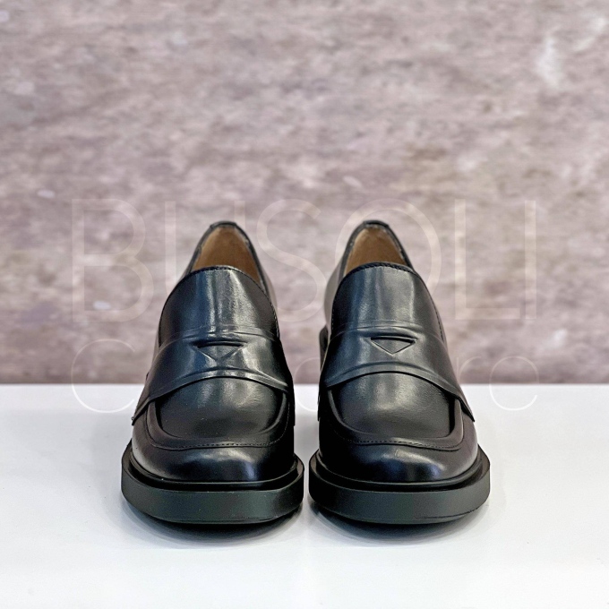 Mocassino in Pelle con tacco