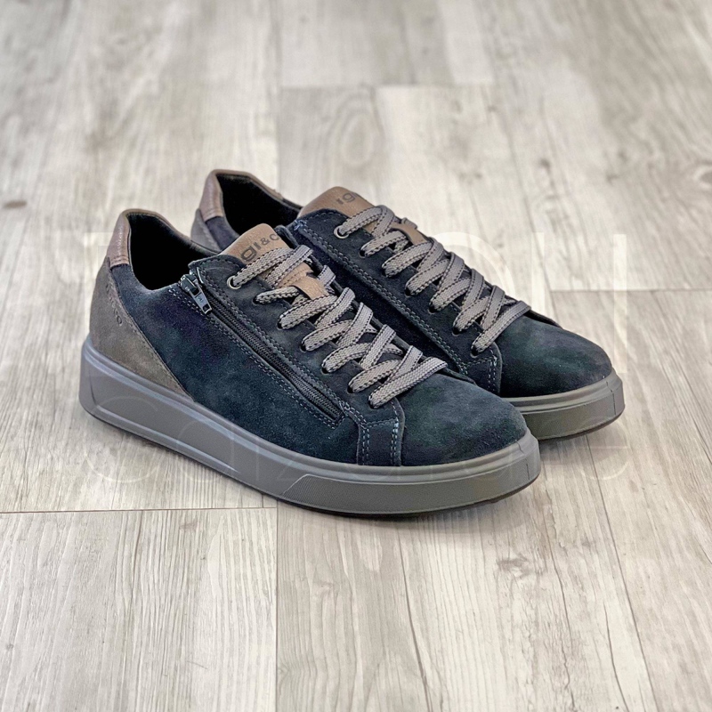 Sneaker in Camoscio con zip