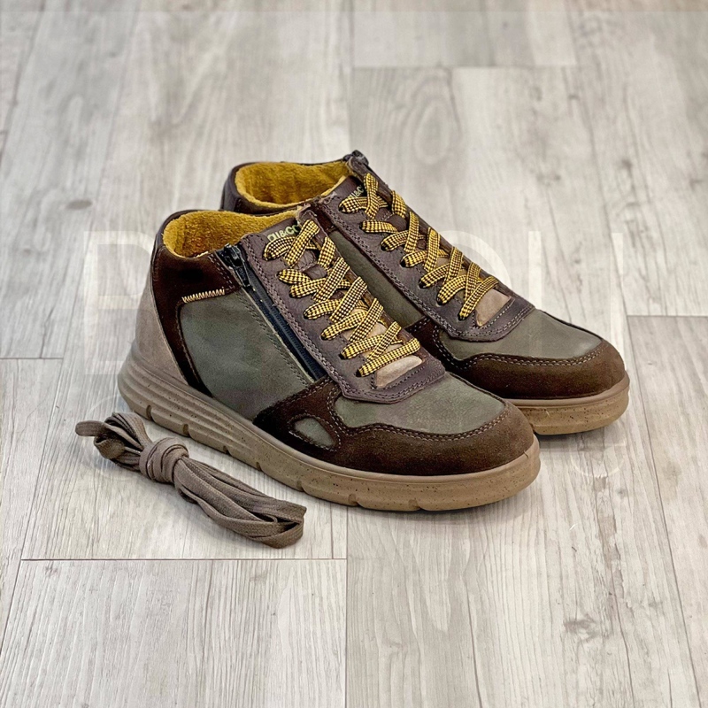 Sneaker Nabuk alta con zip