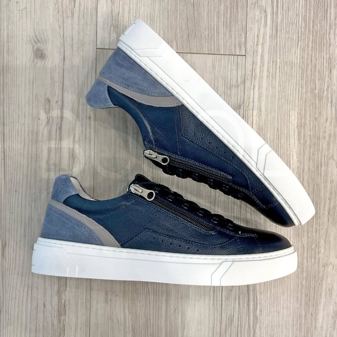 Sneaker in Pelle zip
