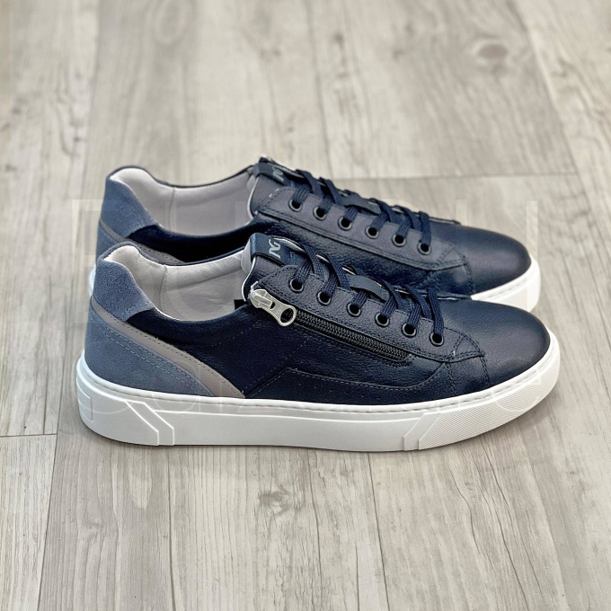 Sneaker in Pelle zip