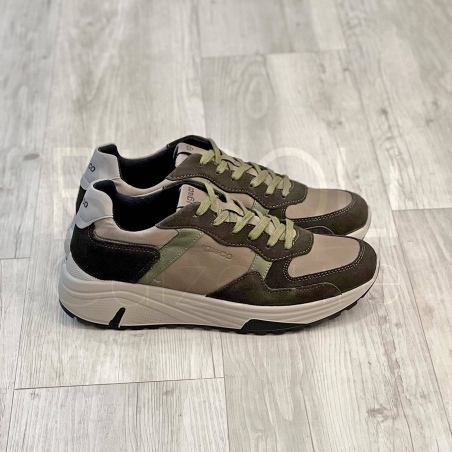 Sneaker in Nabuk