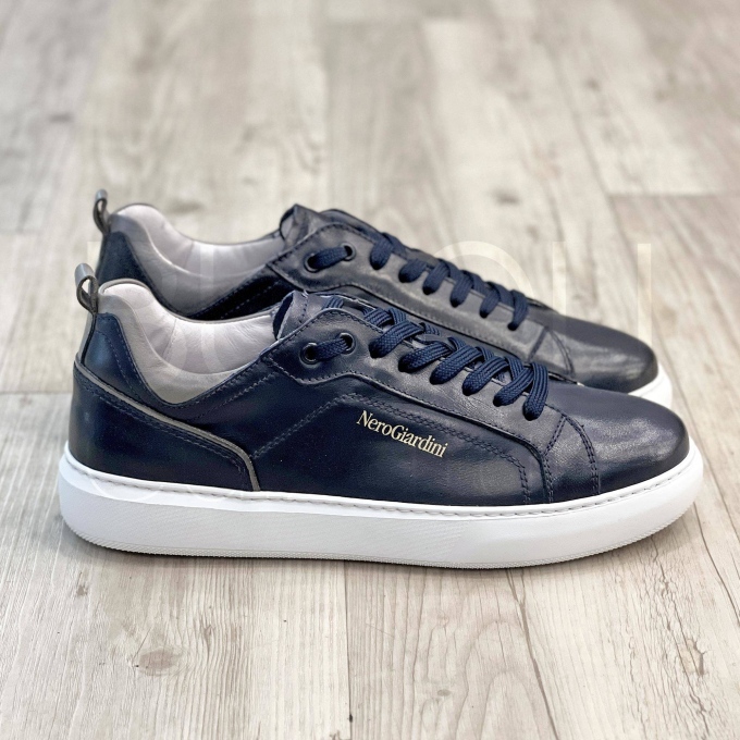 Sneaker in Pelle
