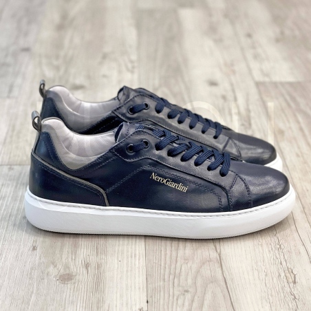 Sneaker in Pelle