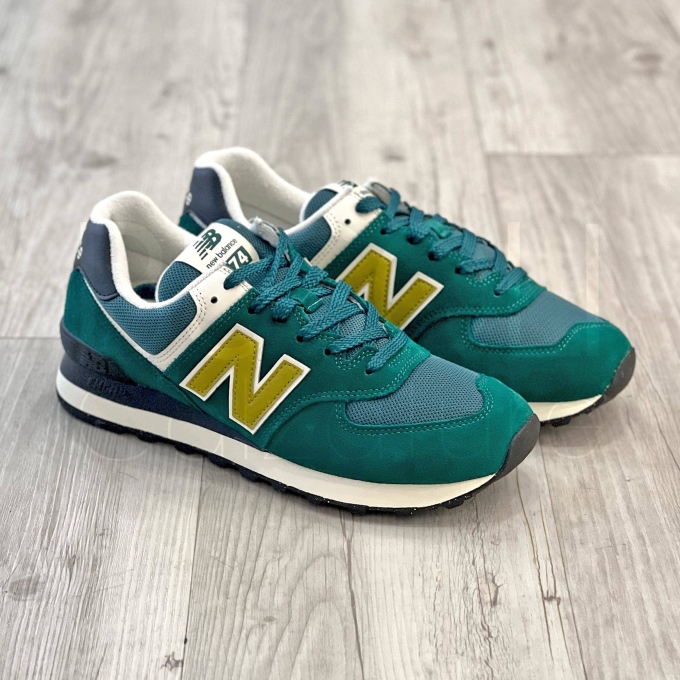 574 Forest suede
