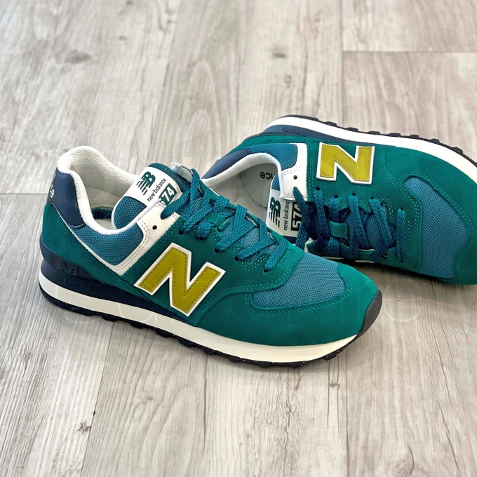 574 Forest suede