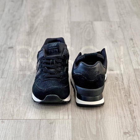 574 Suede reptile