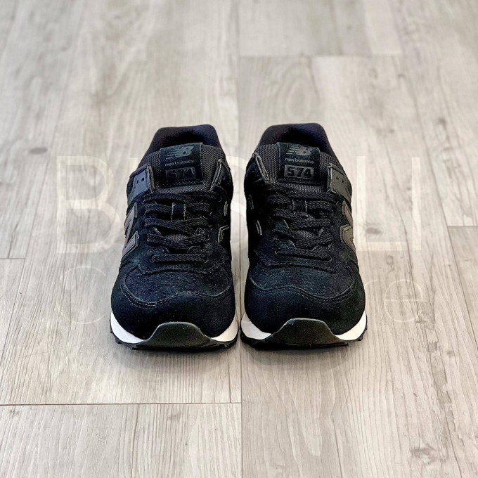 574 Suede reptile