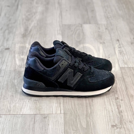 574 Suede reptile