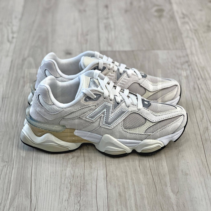 9060 White