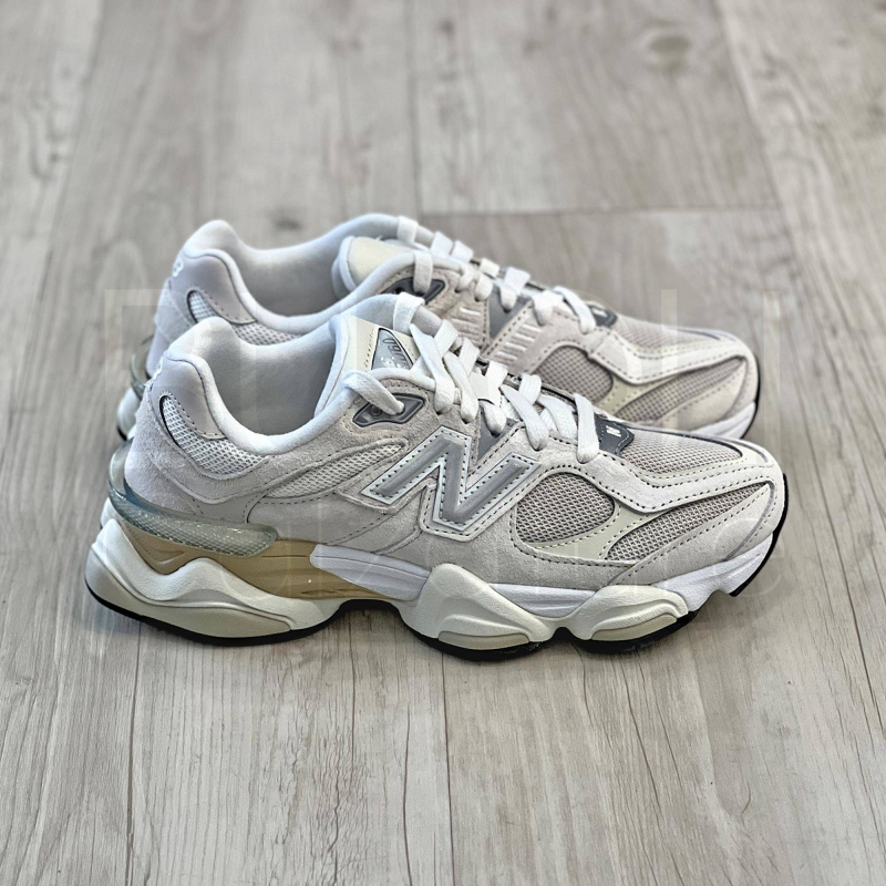 9060 White