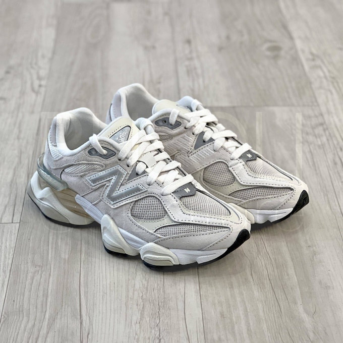 9060 White