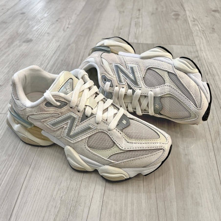 9060 White