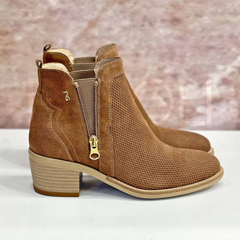 Stivaletto Traforato in Camoscio