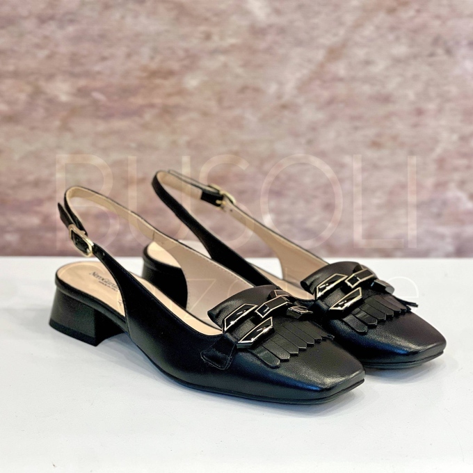 Chanel in Pelle con Morsetto e Frange
