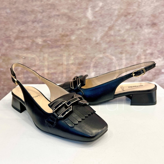 Chanel in Pelle con Morsetto e Frange