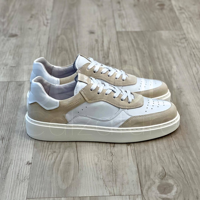 Sneaker in Pelle e Suede