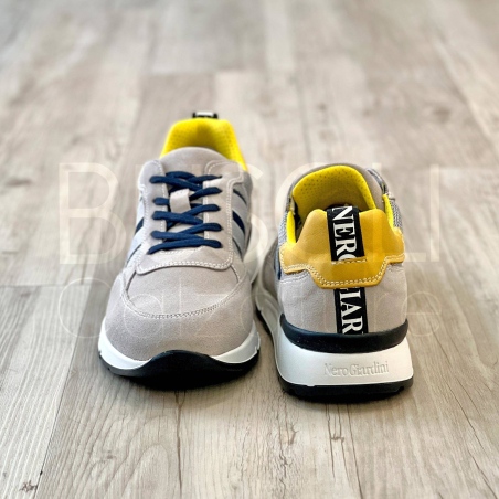 Sneaker in Camoscio