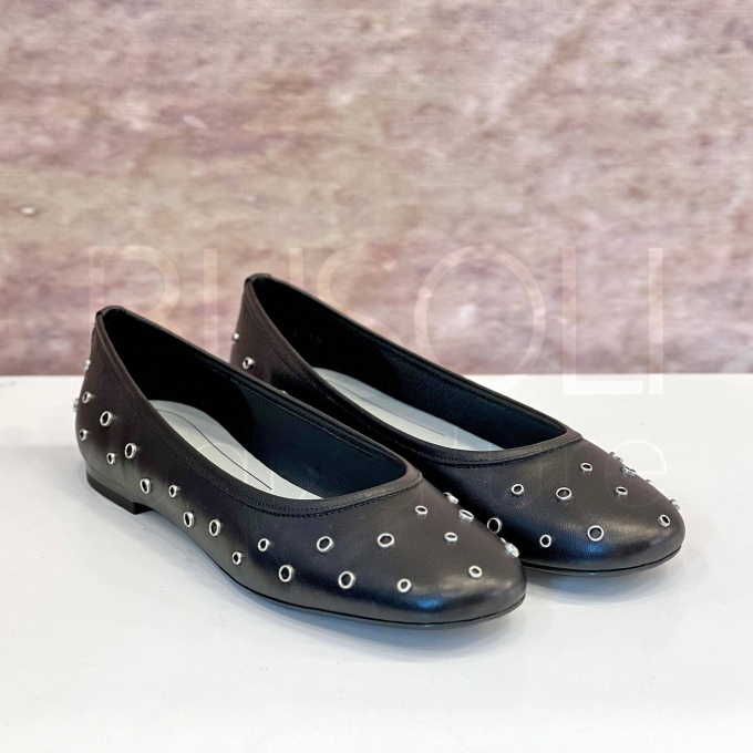 Ballerina borchie in Pelle