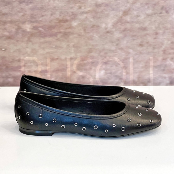 Ballerina borchie in Pelle