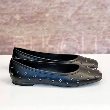 Ballerina borchie in Pelle