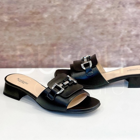 Ciabatta in Pelle con accessorio