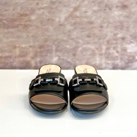 Ciabatta in Pelle con accessorio