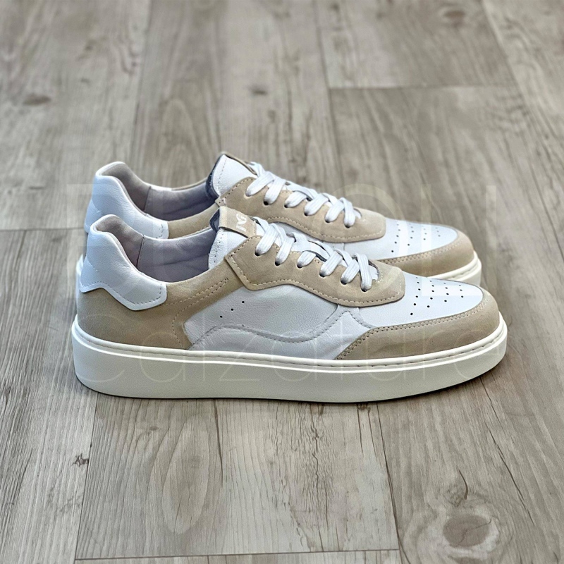 Sneaker in Pelle e Suede