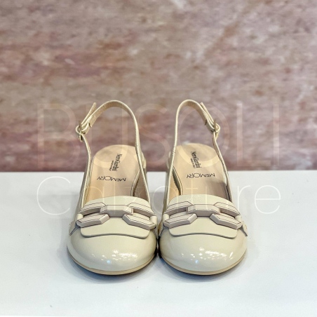 Chanel Naplak Beige con Accessorio
