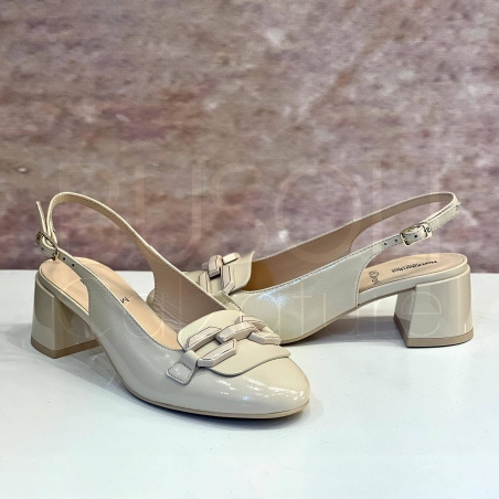 Chanel Naplak Beige con Accessorio