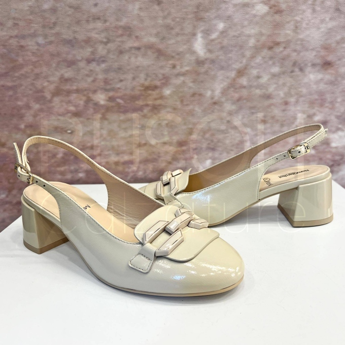 Chanel Naplak Beige con Accessorio