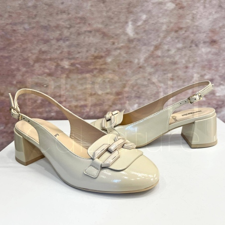 Chanel Naplak Beige con Accessorio