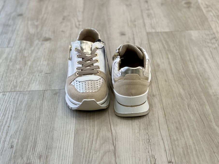 Sneaker Casual Traforata con Zip