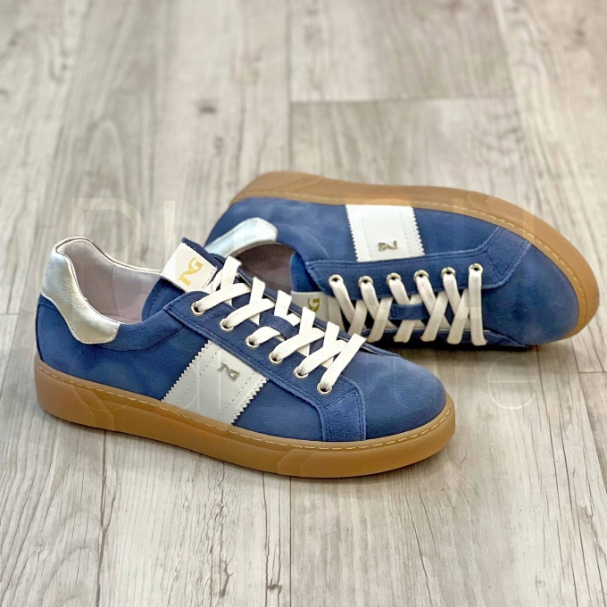 Sneaker in Camoscio Avio