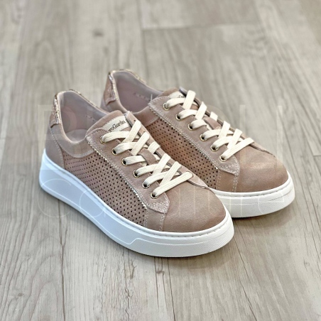 Sneaker In Crosta Traforata