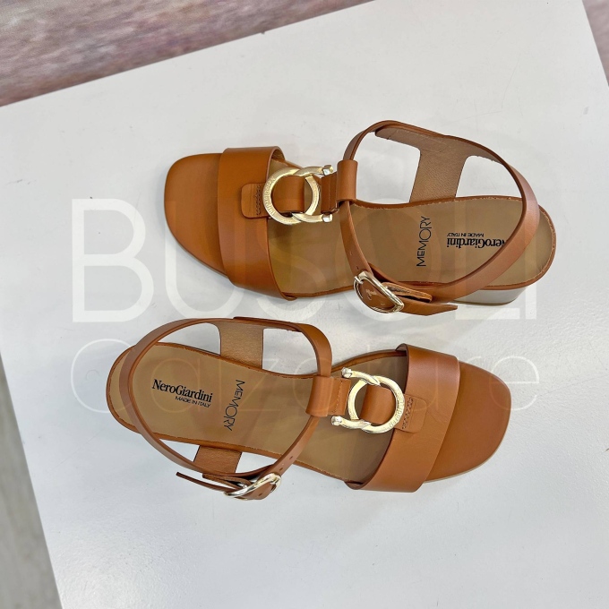 Sandalo Cognac
