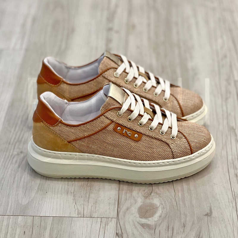 Sneaker in Rafia dettaglio Crosta