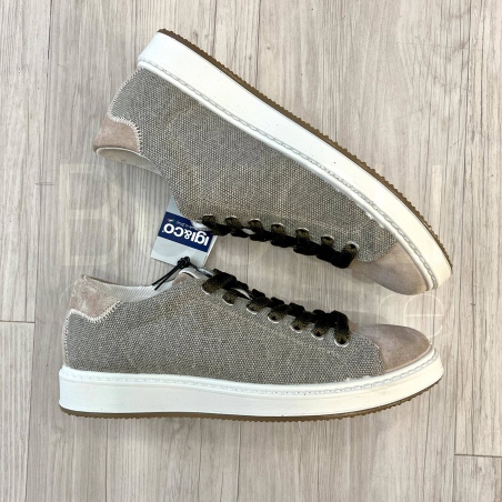 Sneaker Taupe Tela Lacci
