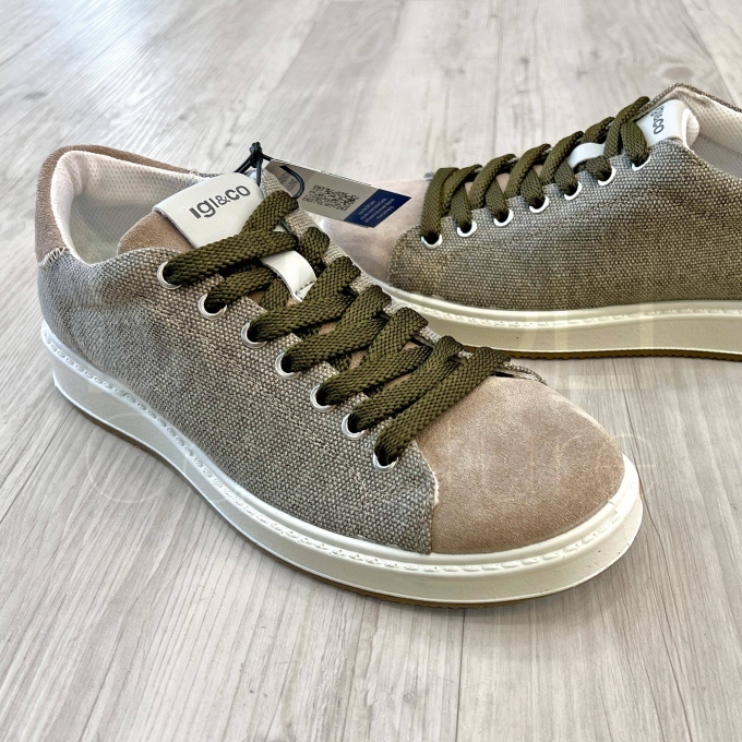 Sneaker Taupe Tela Lacci