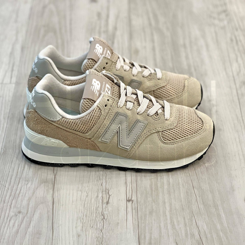 574 Beige