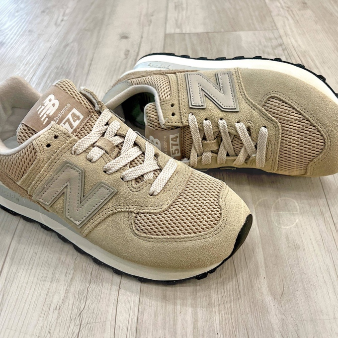 574 Beige