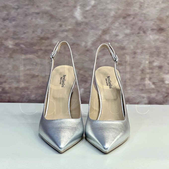 Slingback in Pelle laminata silver