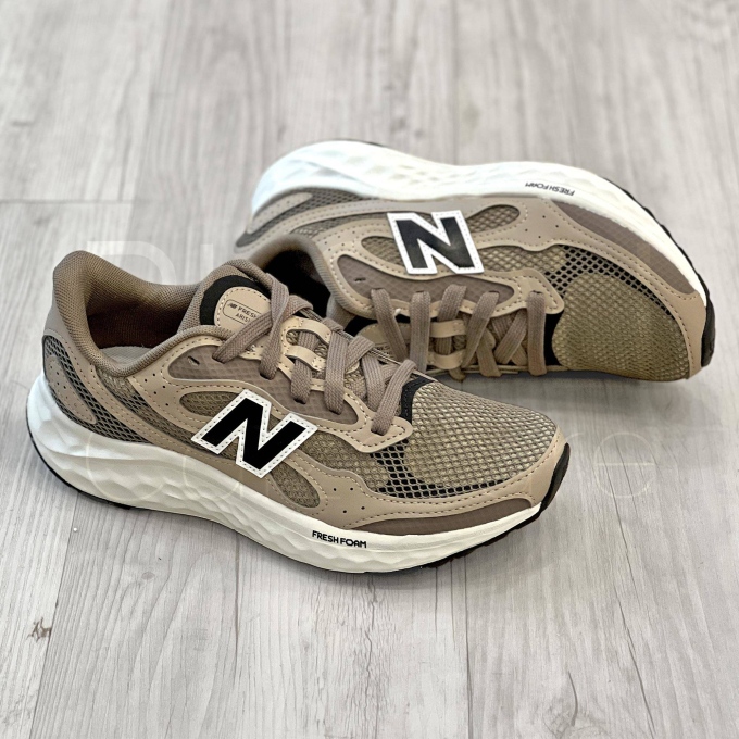 682 Taupe